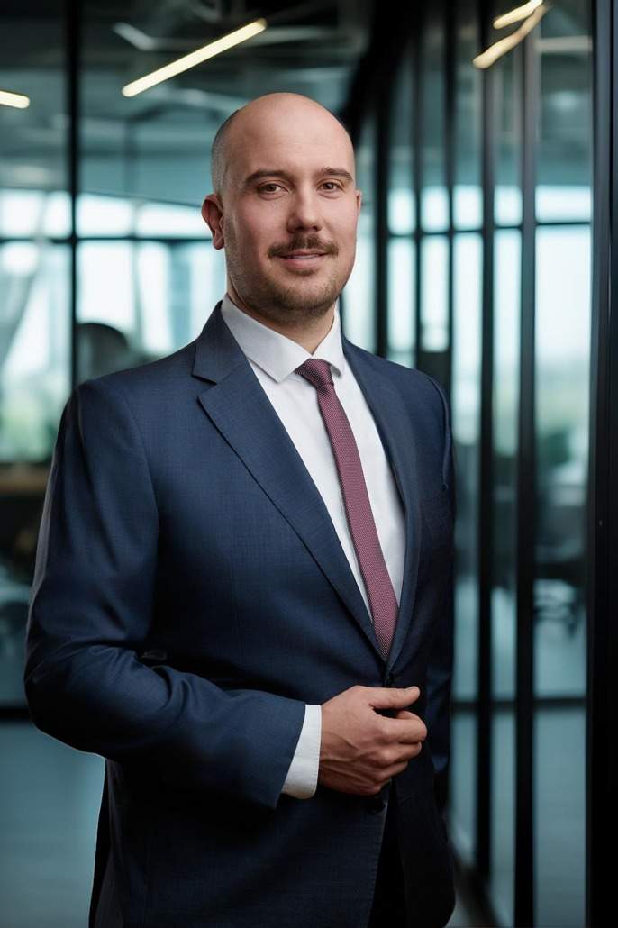 Sebastian_Lang_Wehrle_Office_Portrait